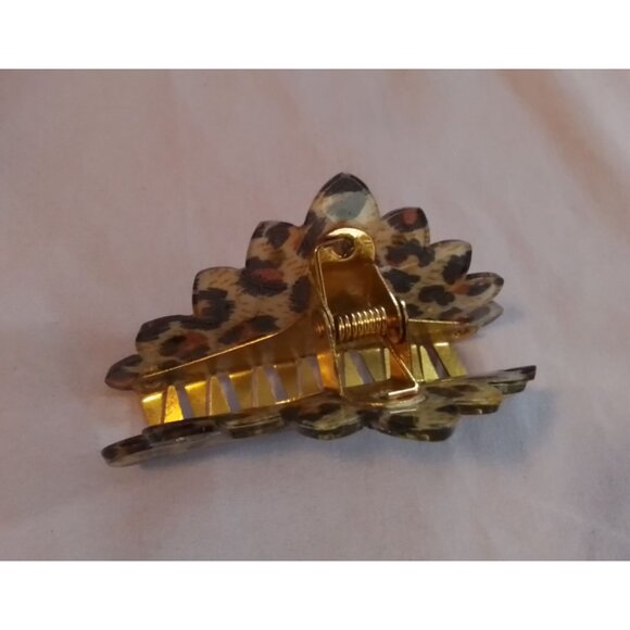 Leopard Print Hair Claw Clip For Women Large - Picture 2 of 3